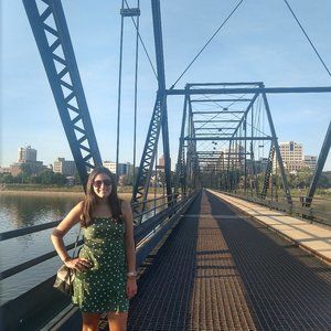 Meet your Posher, Ashley